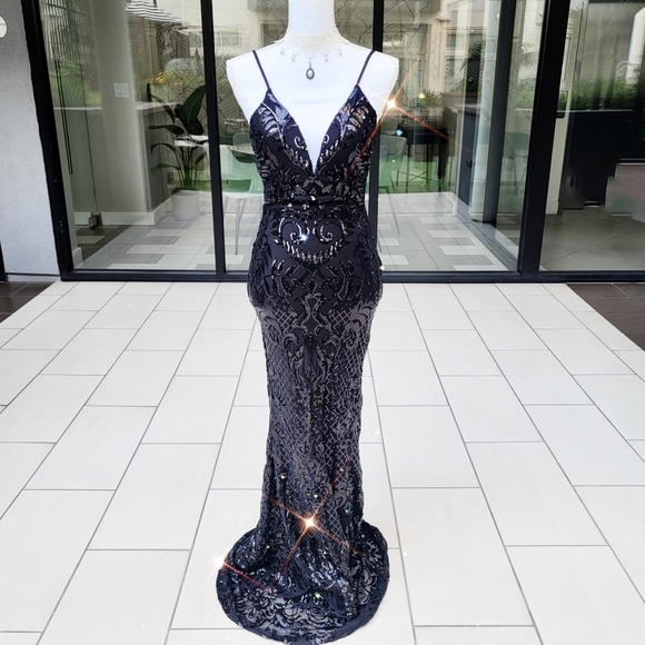 Windsor Dresses & Skirts - FLOOR LENGTH SEQUIN GOWN | Black Deep V-Neckline Bodycon Spaghetti Straps Dress